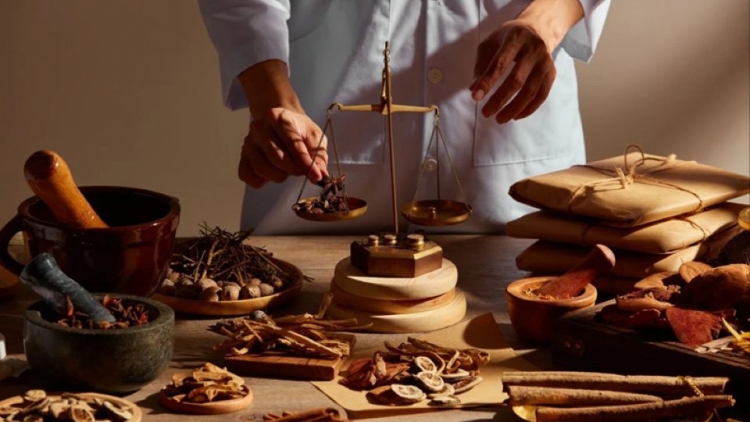 Bộ Y tế yêu cầu tăng cường kiểm tra, giám sát việc kinh doanh nguyên liệu làm thuốc