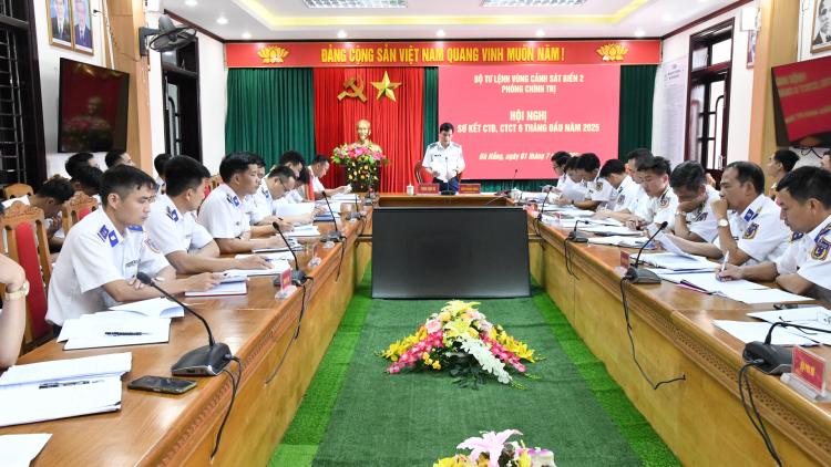 Vùng Cảnh sát biển 2 sơ kết nhiệm vụ 6 tháng đầu năm 2025