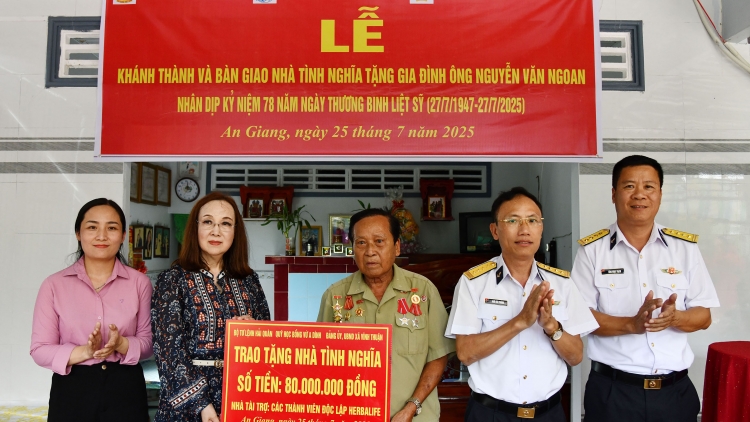  Vùng 5 Hải quân tri ân người có công và gia đình chính sách