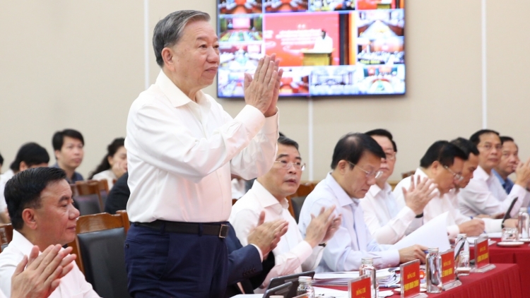 Thời sự 6h 6/7/2025:Có chính sách đãi ngộ đặc biệt thu hút ít nhất 100 chuyên gia về nước làm việc