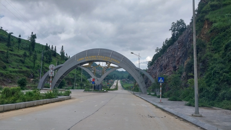Tuyên Quang bộ đội biên phòng giúp dân xây dựng nông thôn mới