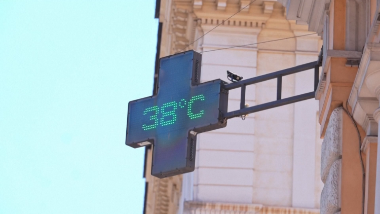 Rome triển khai nhiều biện pháp giúp người dân chống chọi nắng nóng 