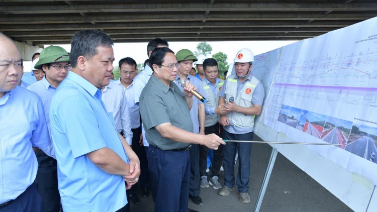 19/08/2025 đưa vào khai thác Dự án đường bộ cao tốc Bắc- Nam, đoạn Vạn Ninh - Cam Lộ