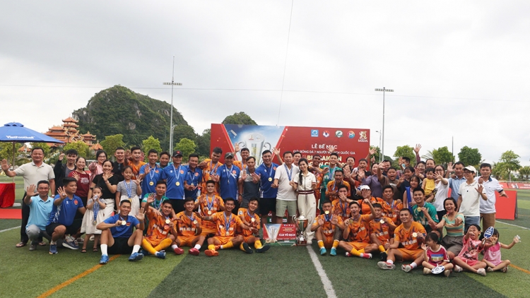 Bế mạc VPL-S6 Trung Trung Bộ: Hiếu Hoa - Quahaco lên ngôi vô địch