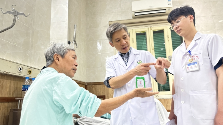 Ca phẫu thuật đặc biệt cho người thương binh mang vết thương chiến tranh hơn nửa thế kỷ