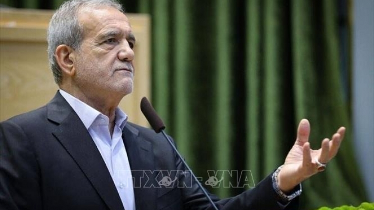 Tổng thống Iran ban hành luật đình chỉ hợp tác với IAEA