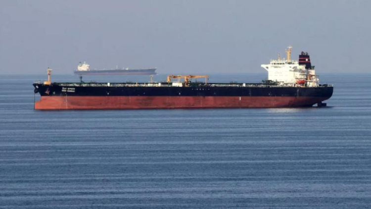 Anh trừng phạt 135 tàu chở dầu của Nga nhằm gia tăng sức ép 