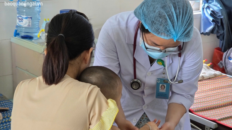 Nhiều ca bệnh tay chân miệng biến chứng nặng