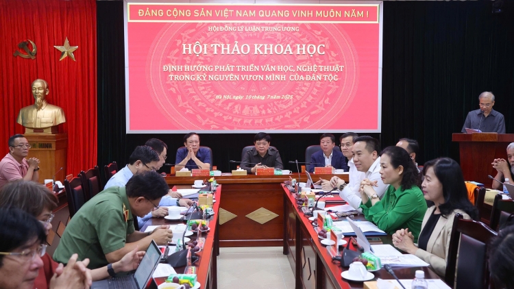 Định hướng phát triển văn học, nghệ thuật trong kỷ nguyên vươn mình của dân tộc
