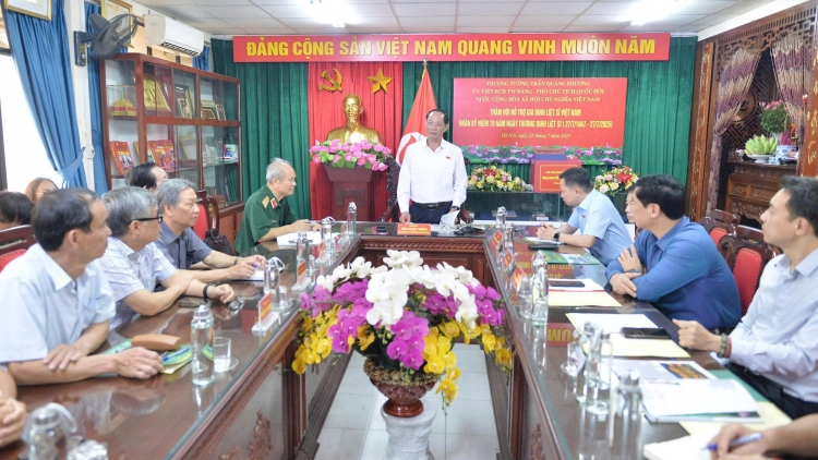 Phó Chủ tịch Quốc hội, Thượng tướng Trần Quang Phương thăm Hội Hỗ trợ gia đình liệt sĩ Việt Nam