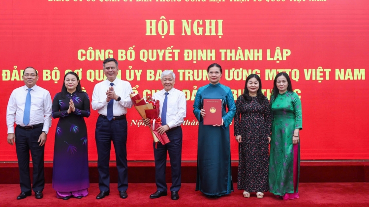 Công bố Quyết định thành lập Đảng bộ Cơ quan UBTƯ MTTQ Việt Nam và các tổ chức Đảng trực thuộc