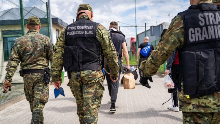 Ba Lan trục xuất 15 công dân Ukraine trong bối cảnh căng thẳng gia tăng