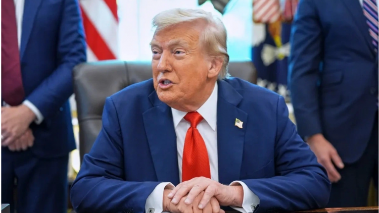 Ông Trump gợi ý tổ chức sớm đại hội toàn quốc đảng Cộng hòa