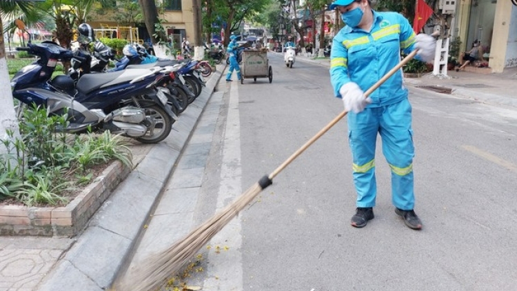 Những người vì môi trường Thủ đô xanh, sạch, đẹp