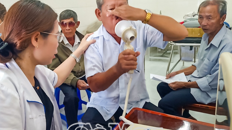 Hút thuốc lá gây bệnh phổi tắc nghẽn mạn tính