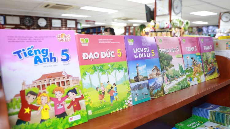 Chỉnh sửa chương trình một số môn học đảm bảo phù hợp với thực tiễn đất nước (08/08/2025)