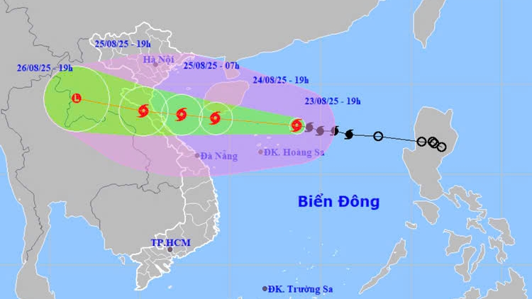 Thời sự 21h30 23/8/2025: Bão số 5 "tăng tốc" hướng vào các tỉnh miền Trung