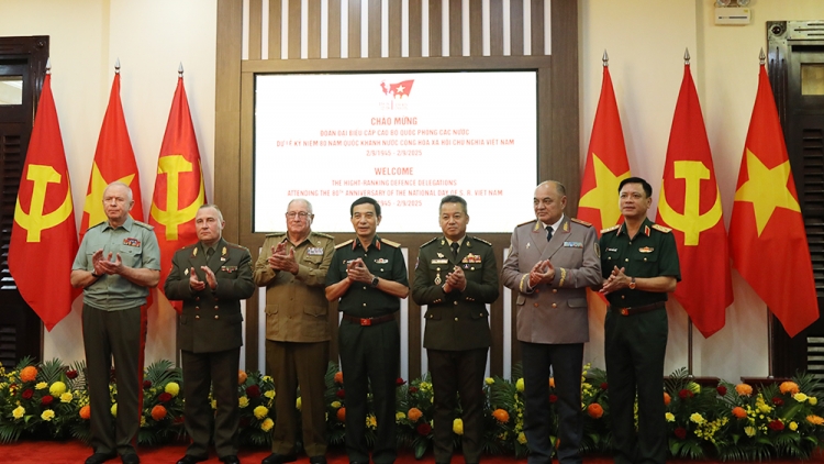 Đại tướng Phan Văn Giang tiếp Đoàn đại biểu cấp cao Quân đội các nước tham dự Lễ kỷ niệm Quốc khánh