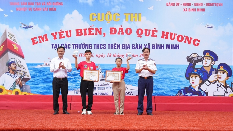 Sôi nổi Cuộc thi “Em yêu biển, đảo quê hương” tại xã Bình Minh, thành phố Hà Nội