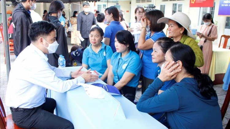 Lao động trung niên – kinh nghiệm dày nhưng cơ hội hẹp