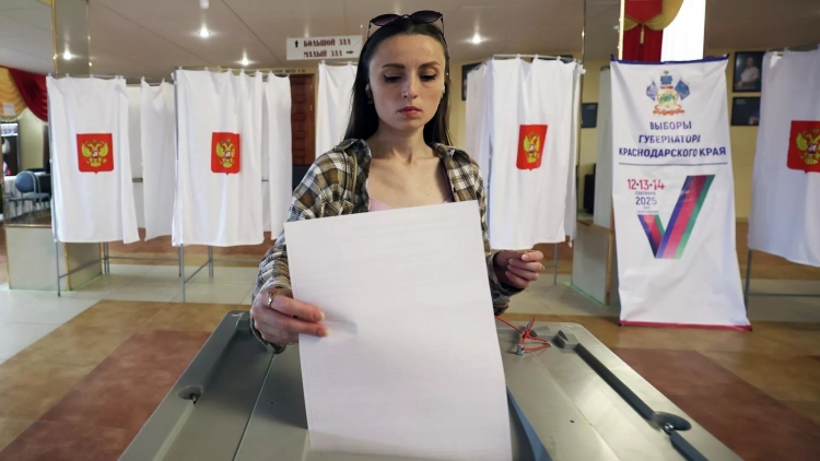 Hơn 16 triệu cử tri Nga tham gia bỏ phiếu trong Ngày Bầu cử Thống nhất năm 2025