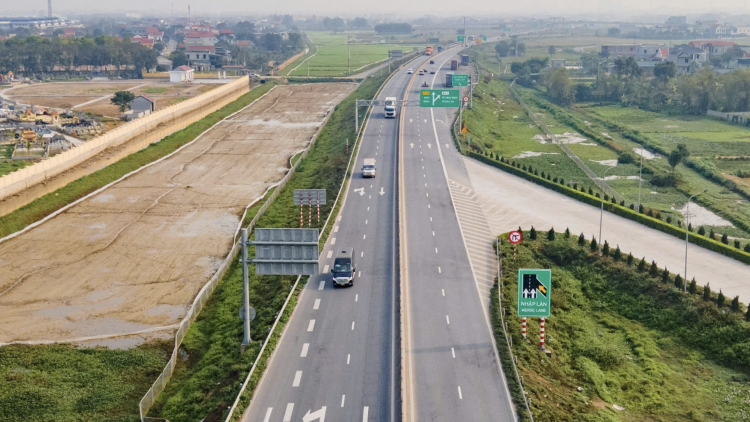 Tập trung thực hiện phương án đầu tư mở rộng cao tốc Bắc - Nam theo phương thức PPP