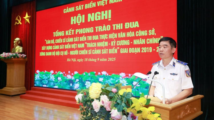 Cán bộ, chiến sĩ Cảnh sát biển thi đua thực hiện văn hóa công sở