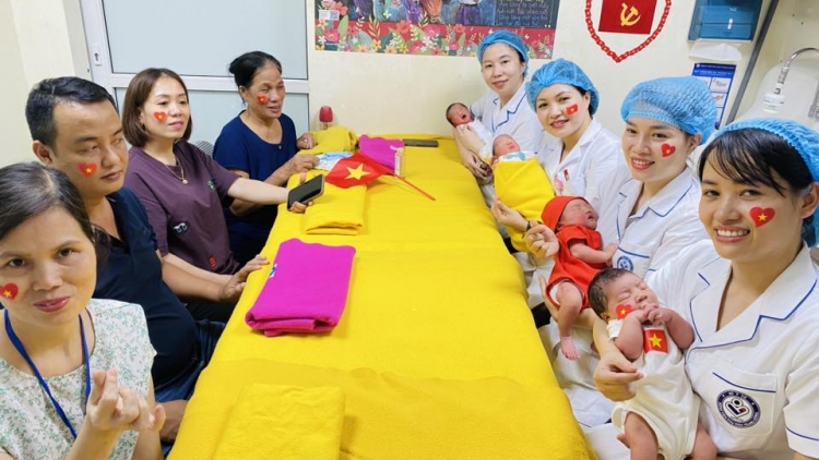  Sinh con ngày Quốc khánh