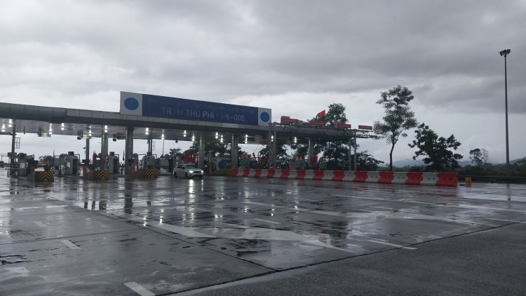 Từ 1/10 không có tài khoản giao thông sẽ không thể qua trạm thu phí