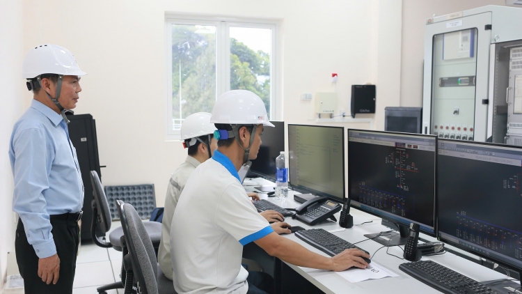 Côn Đảo đóng điện xung kích thành công trạm biến áp 110Kv