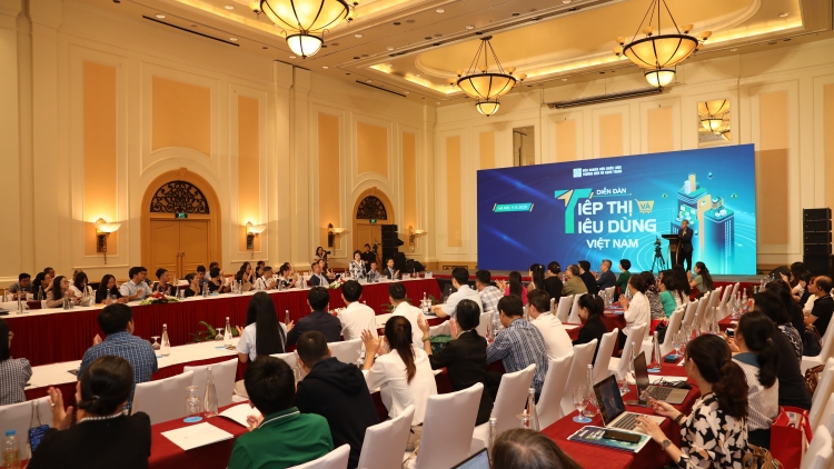 Diễn đàn tiếp thị và tiêu dùng 2025: Xu hướng tiêu dùng xanh lên ngôi