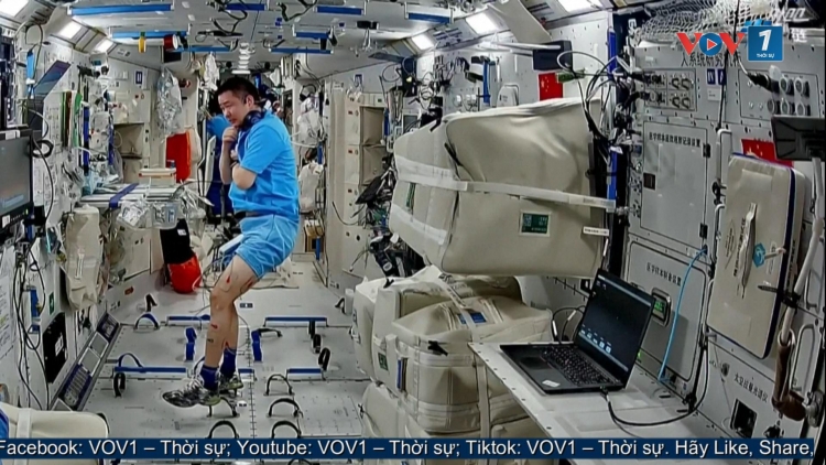 Các thí nghiệm khoa học và sức khỏe trên Trạm vũ trụ Thiên Cung