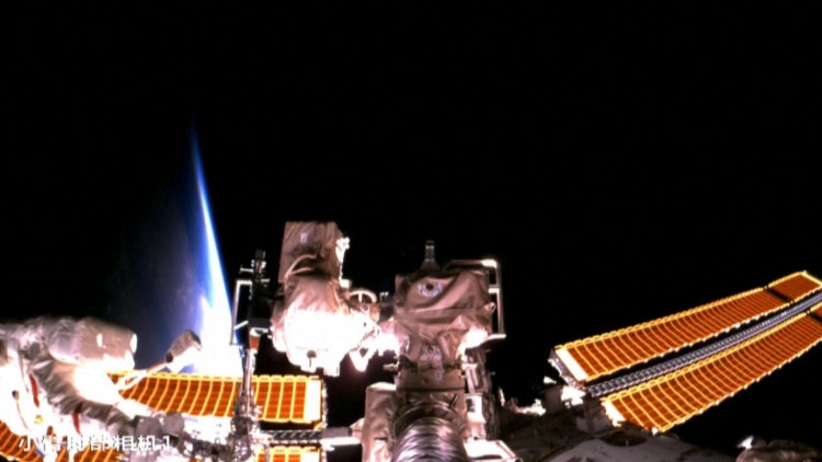 Phi hành đoàn Thần Châu-20 hoàn thành hoạt động ngoài không gian thứ tư