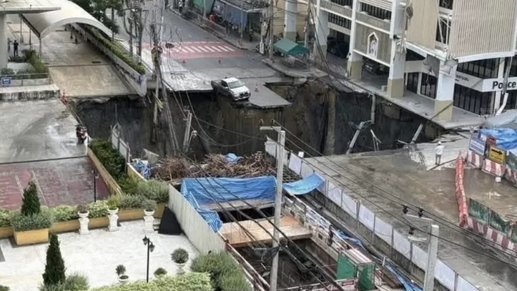 Thái Lan: Bất chấp trở ngại, dồn lực khắc phục sự cố hố tử thần vào ngày 8/10