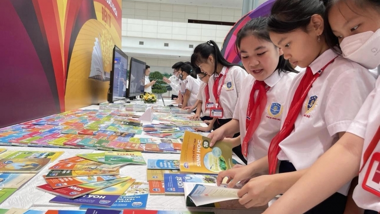 Sẽ một bộ sách giáo khoa thống nhất toàn quốc: Bảo đảm công bằng, tạo đột phá giáo dục toàn diện.