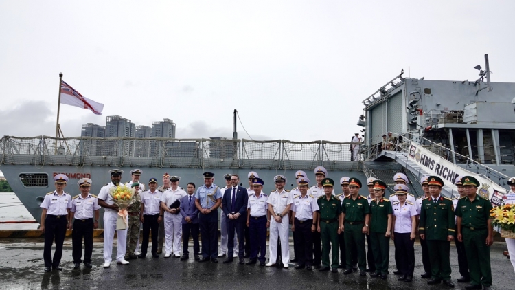 Tàu Hải quân Hoàng gia Anh thăm TP.HCM nhân dịp 15 năm đối tác chiến lược Việt – Anh