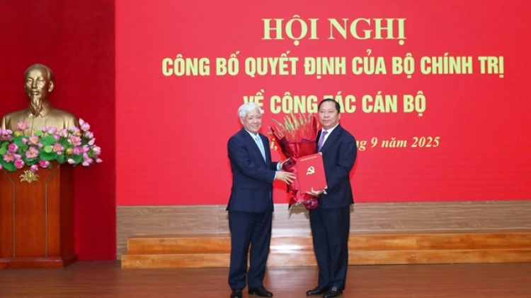 Đồng chí Nguyễn Phi Long giữ chức Phó Bí thư Đảng ủy MTTQ, các đoàn thể Trung ương