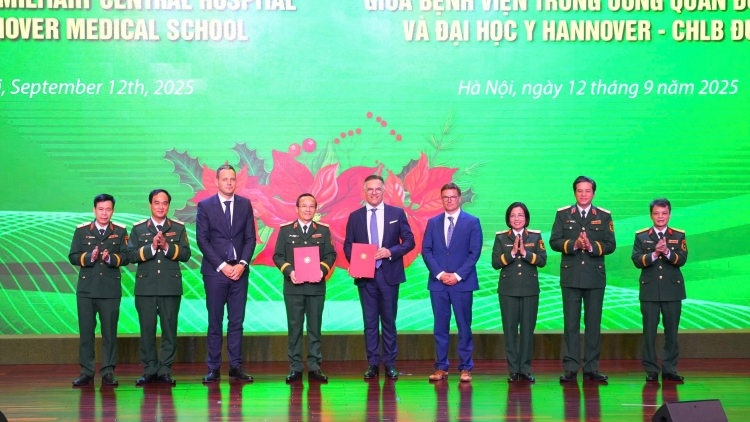 Viện Nghiên cứu Khoa học Y Dược lâm sàng 108 tổ chức Lễ khai giảng năm học 2025 – 2026