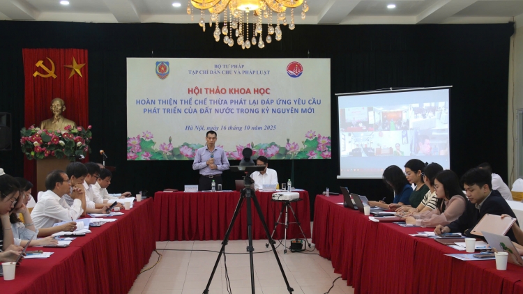 Có nên trao quyền cưỡng chế thi hành án cho thừa phát lại?