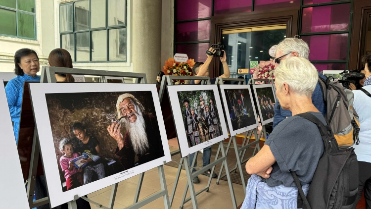 “Sắc màu cuộc sống các dân tộc Việt Nam”: Nét đẹp thiên nhiên và con người Việt Nam