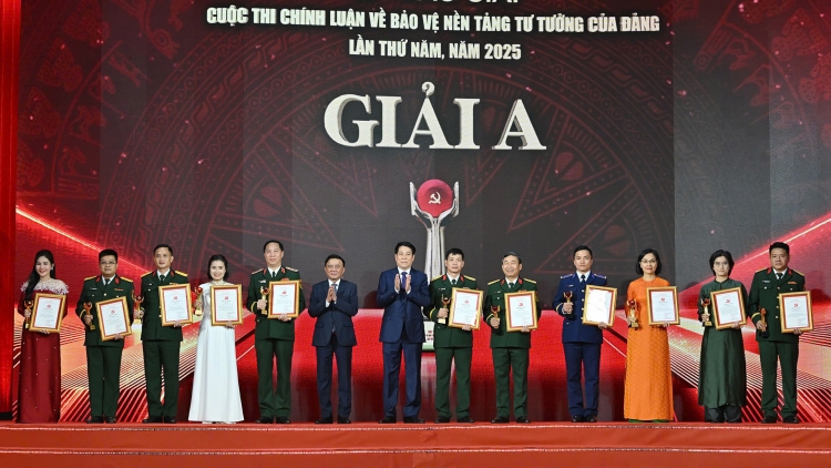 Chủ tịch nước Lương Cường dự lễ trao giải Cuộc thi chính luận về bảo vệ nền tảng tư tưởng của Đảng 