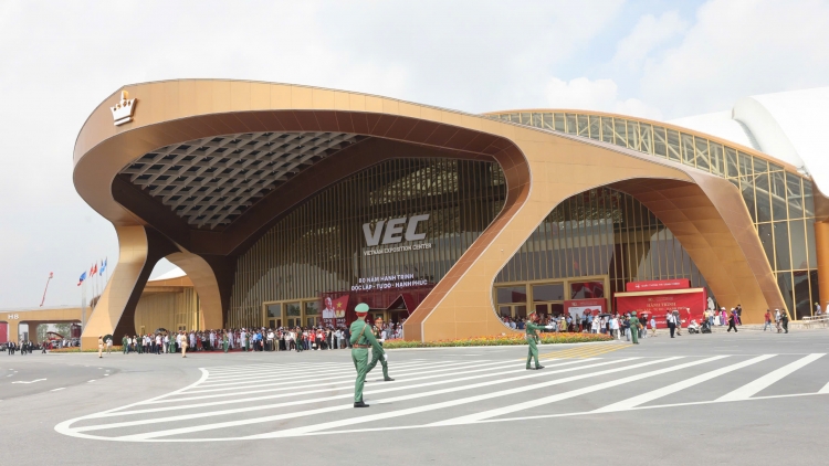 Sẵn sàng lễ khai mạc, bế mạc Triển lãm “80 năm hành trình Độc lập - Tự do – Hạnh phúc” 