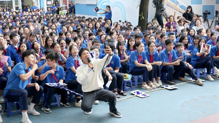 Mời chuyên gia, nghệ sĩ vào trường học: Chủ trương đúng, ứng dụng ngay