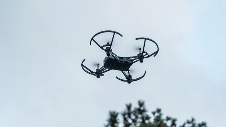 Bức tường chống thiết bị bay không người lái (UAV) - Bài toán khó của EU