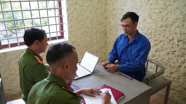 Bóc trần “thầy giáo nhân ái”: Lạm dụng kêu gọi từ thiện để chiếm đoạt hàng trăm triệu đồng