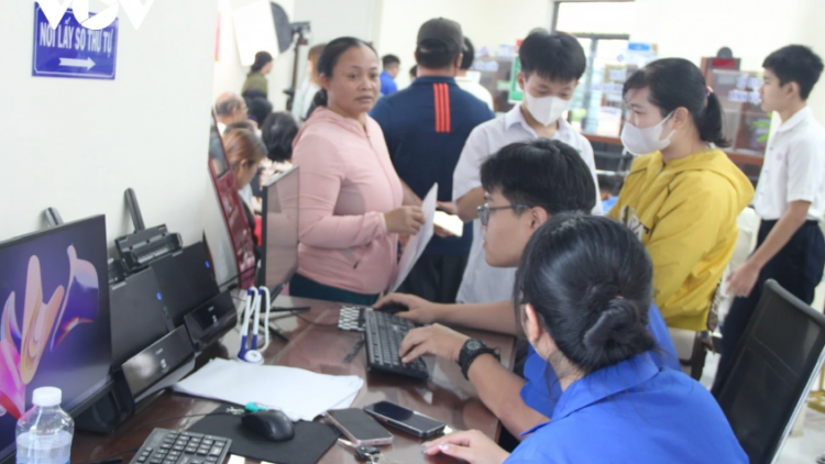 Theo dòng thời sự sáng 22/10/2025