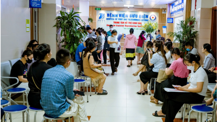  Đẩy mạnh chuyển giao công nghệ và nghiên cứu khoa học phục vụ người bệnh