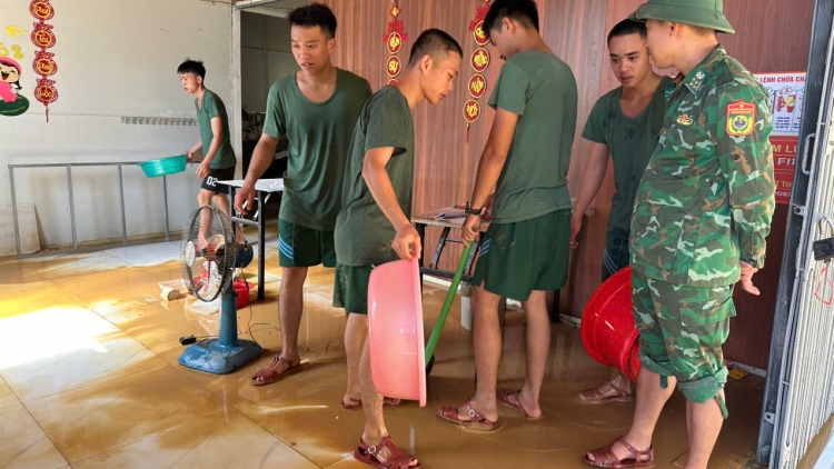 Cao Bằng: Tình đoàn kết, nghĩa đồng bào trong bão lũ
