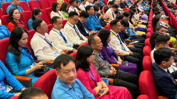 Chủ tịch Tổng LĐLĐVN Nguyễn Đình Khang: "Càng khó khăn thì càng phải thi đua"