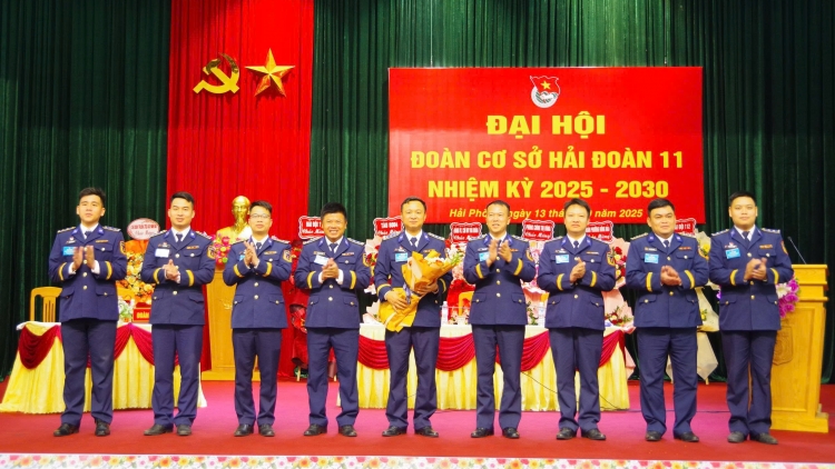 Tuổi trẻ Hải đoàn 11 Cảnh sát biển: Tiên phong, gương mẫu, đoàn kết, sáng tạo, quyết thắng.